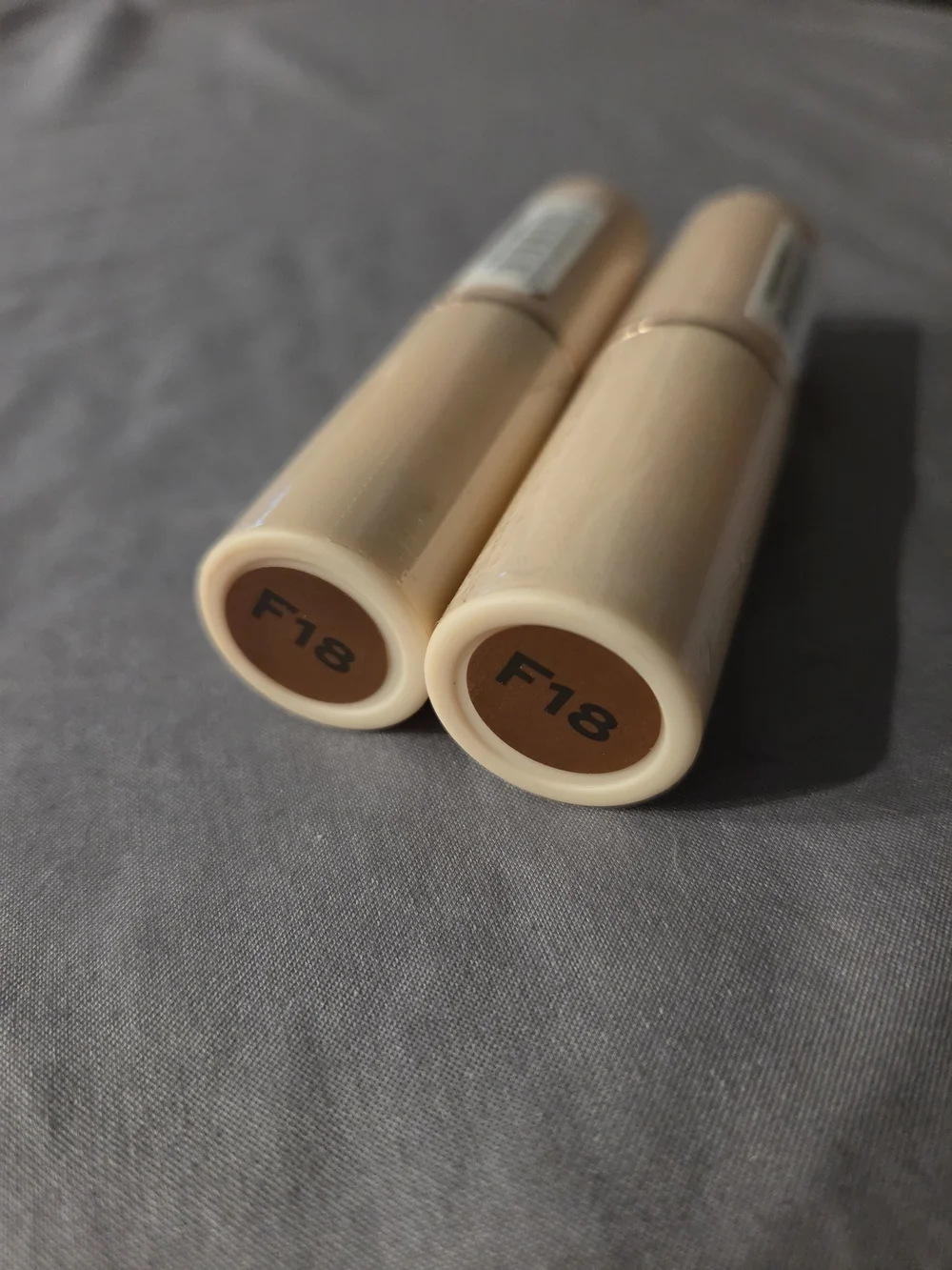 2 pk - F18 - Makeup Revolution Fast Base Stick Foundation .